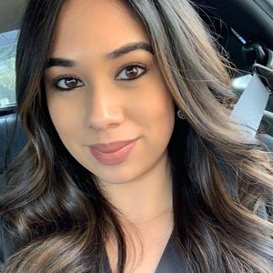 Meet your Posher, Joana